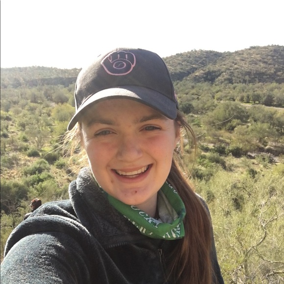 Meet your Posher, Gabby - Picture 1 of 1